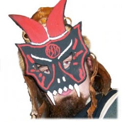 Goromesh mit Meditationsmaske